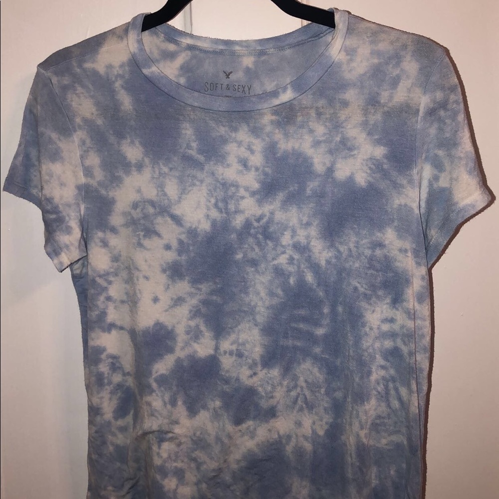 american eagle t-shirt